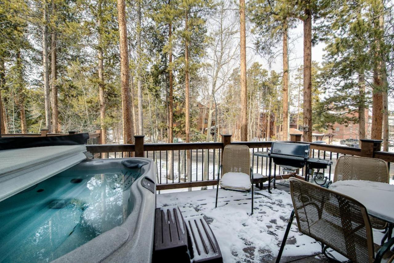 Village Point Getaway Townhome Great Location With A Private Hot Tub Breckenridge Exterior photo